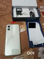 Moto e13 ( 4-64 ) new condition 1 years old bill box and charger