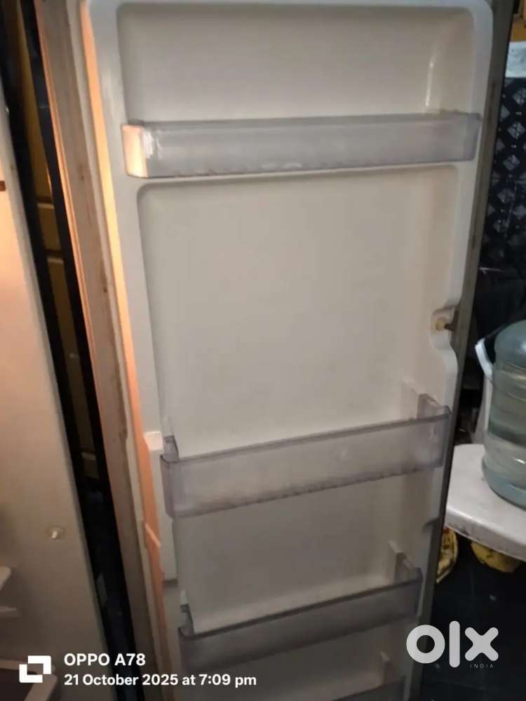 215 liters fridge