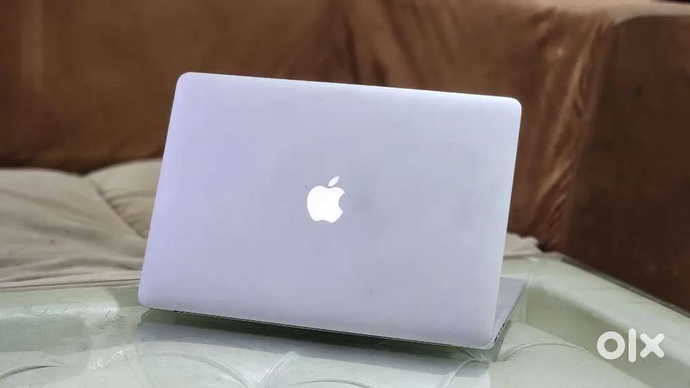 Apple Macbook Pro i7 16GB Ram 128gb Apple SSD 2015 Manufacturing