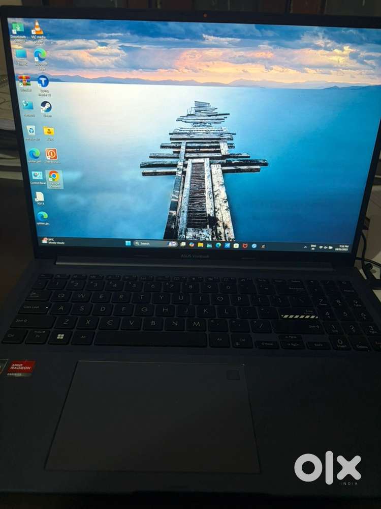 Asus vivobook 16
