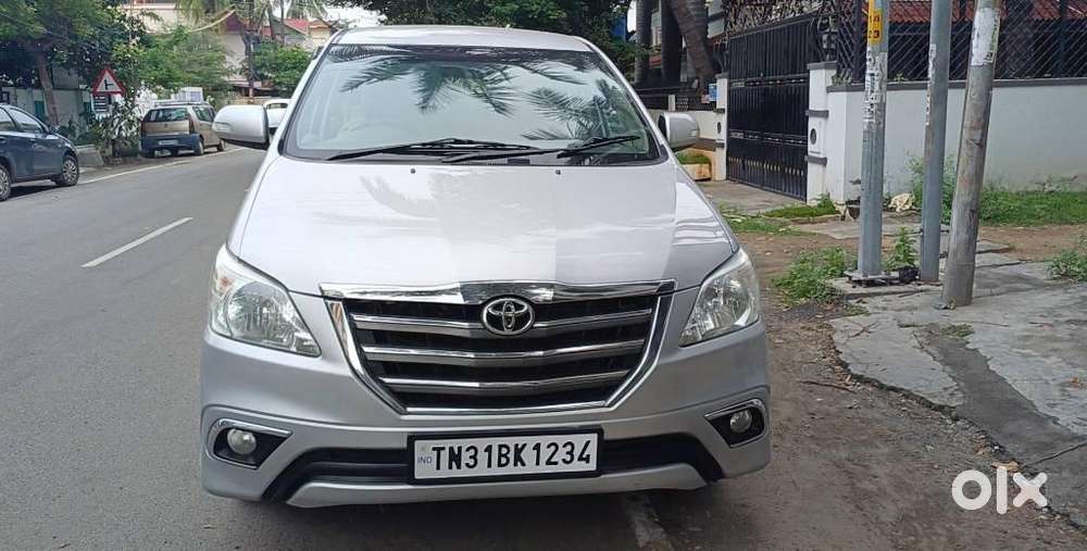 Toyota Innova 2.5 V 8 STR, 2014, Diesel