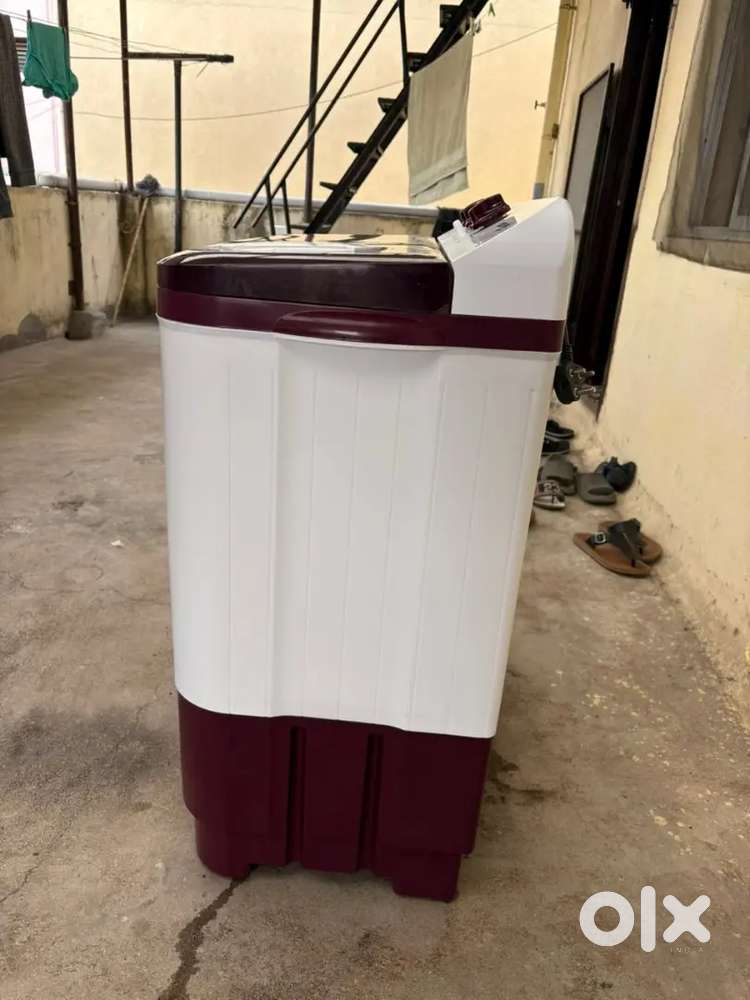 Voltas beko 7kg load semi automatic washing machine