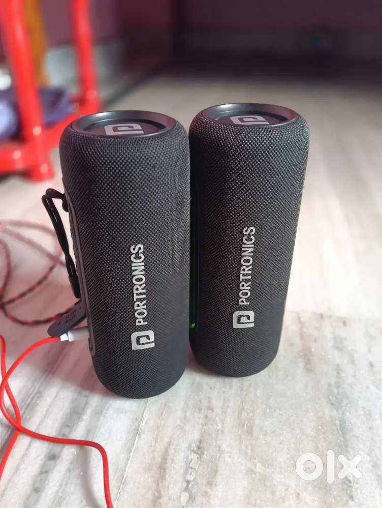 Protonic bluetooth speaker barnd new 1 week age box charger available