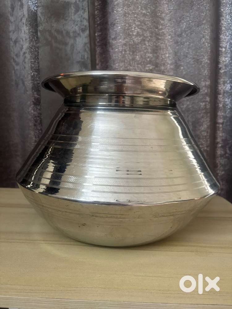 Brand new stainless steel matka/ pot- 10 litres capacity