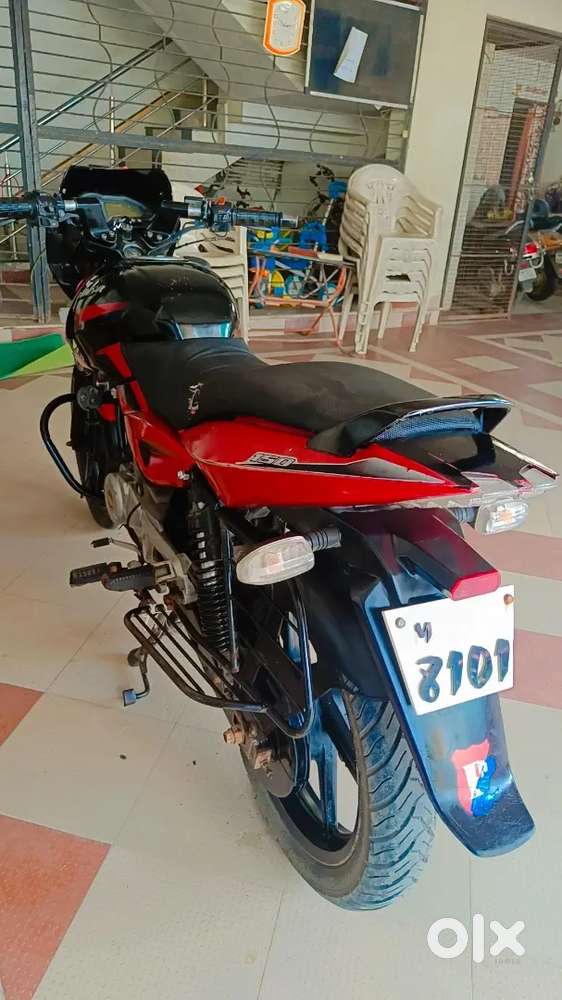 Self start, alloy wheel red and black colour