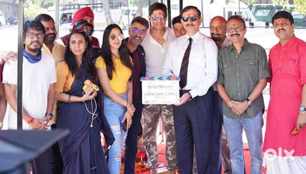 LOOKING FOR FRESHERS FOR FILM INDUSTRY