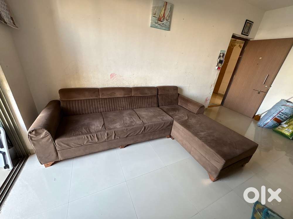 3 year old L shaped sofa in decent condition
