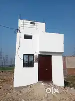 Ready to house in centre of kashi and ddu railway station