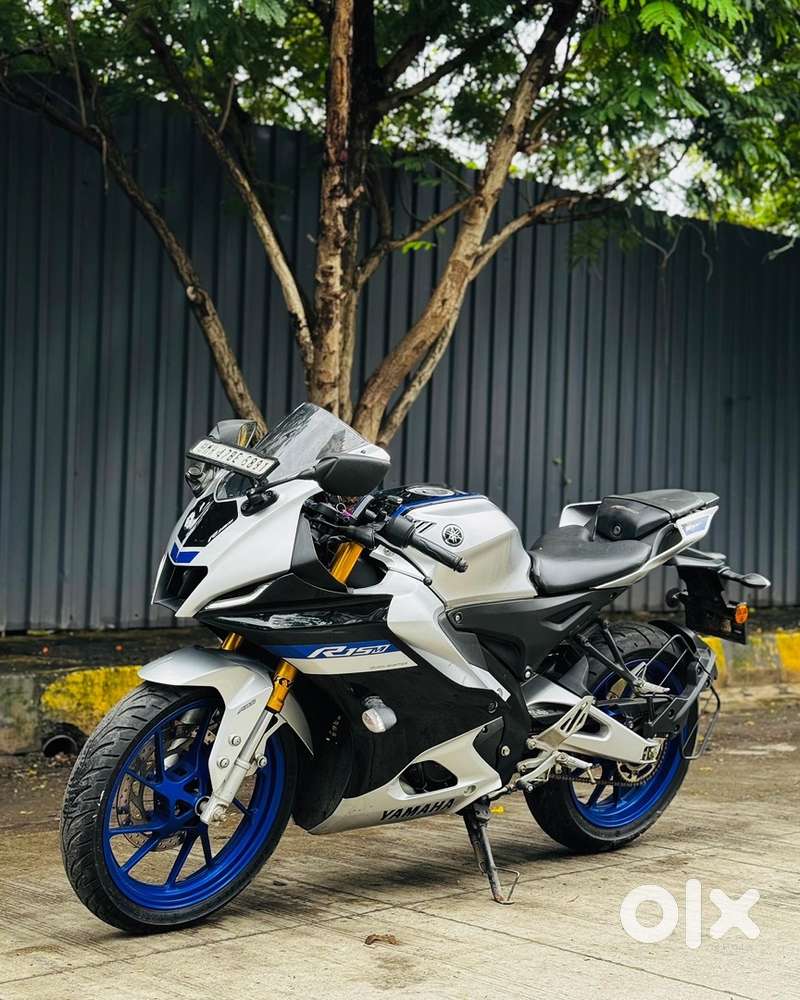 YAMAHA R15 M