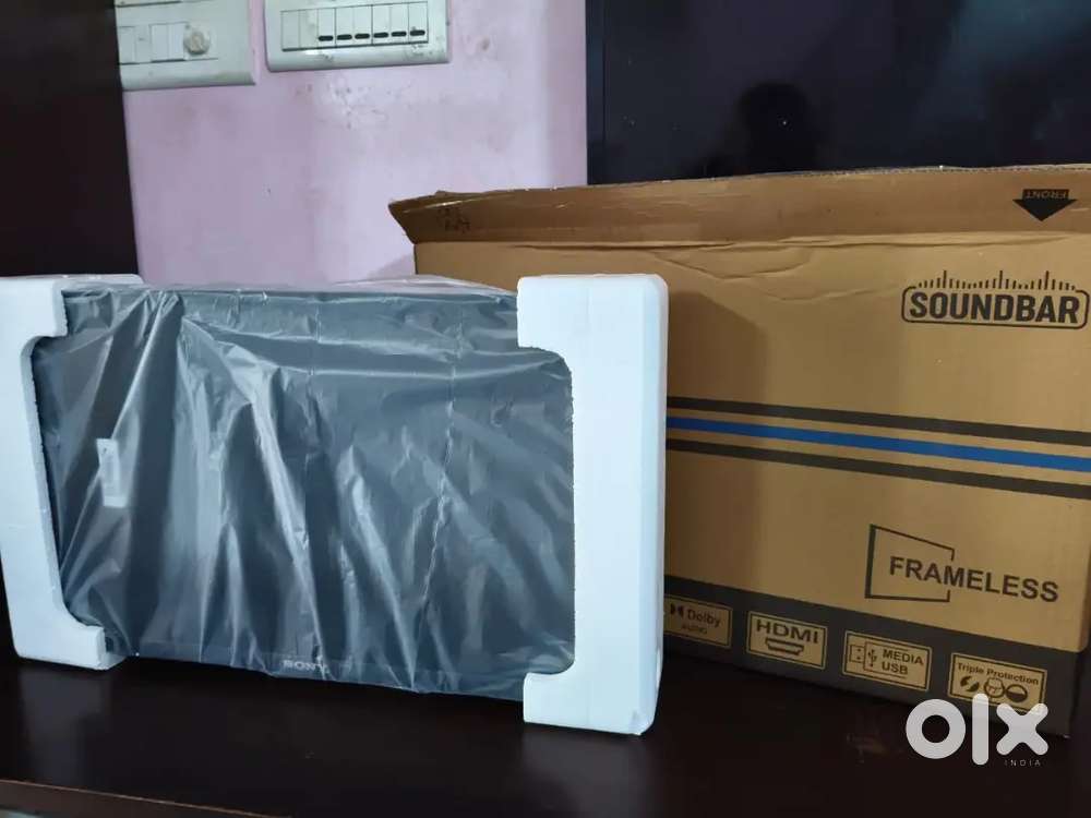 Brand New SoundBar 24 inch Framelss LED Tv