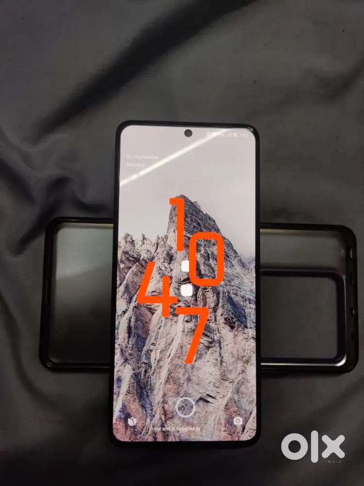 I WANT TO SELL THIS PHONE BECAUSE I WANT A BUY NEW PHONE