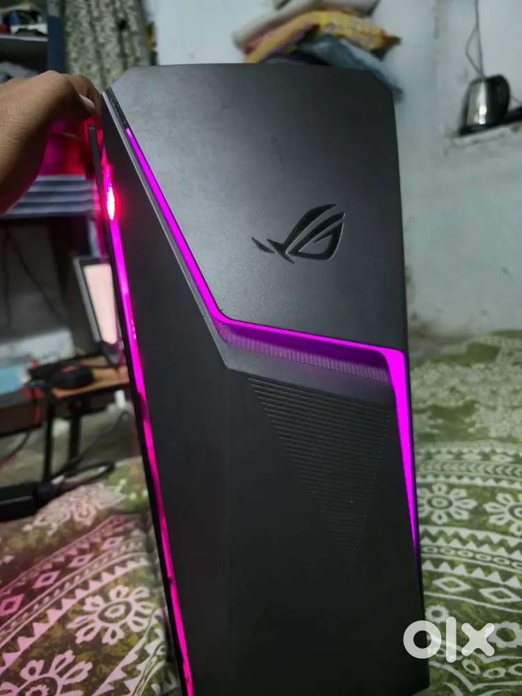 CPU Asus ROG RGB with transperant case