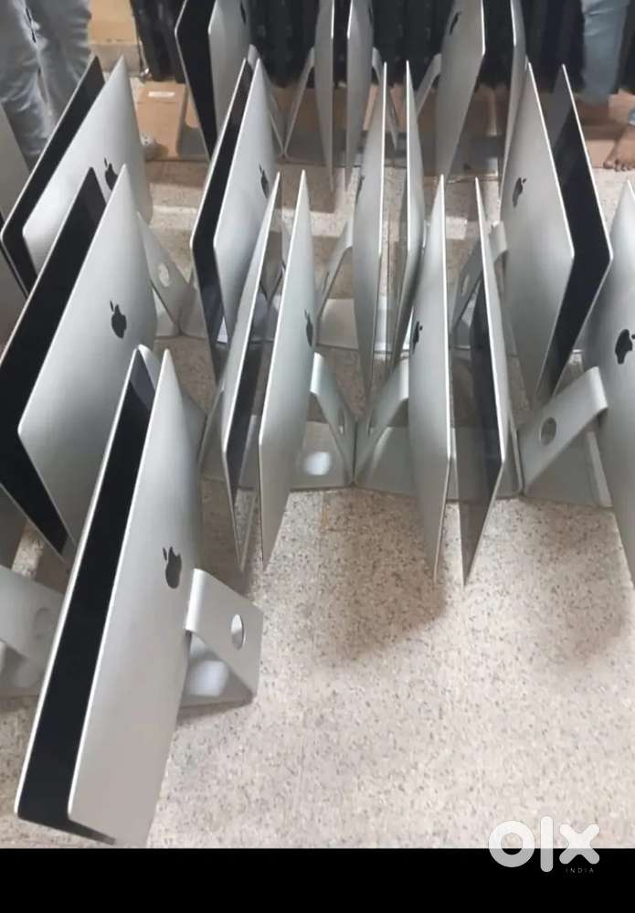 Apple AIO imac 27inch 580 i5/ 64gb ram 2tb/128 ssd 8gb graphic