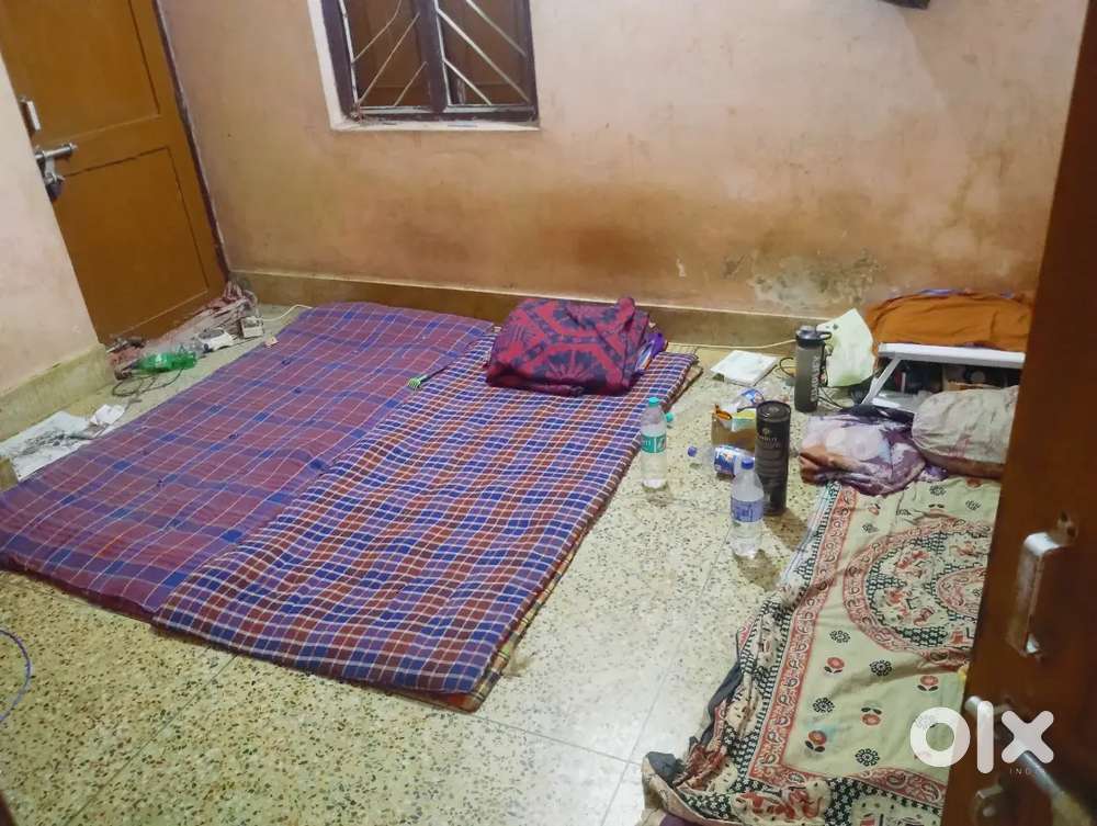 Need 2 boys for room sharing with 1 month rent and 1 month advance