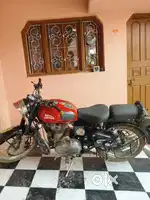 Royal Enfield classic 350 red colour showroom condition