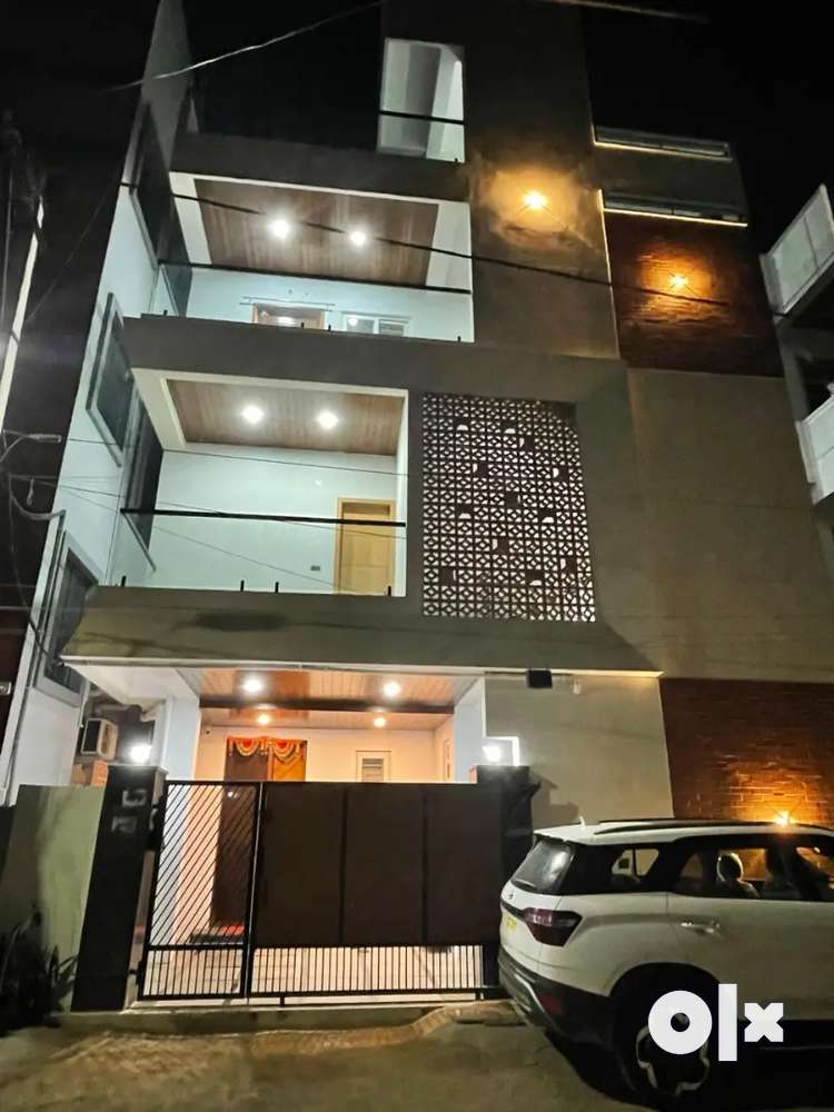 Hurry Up 6 Months Old Triplex Villa with 3700 sft and w car parking