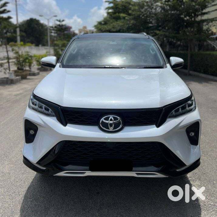 Toyota Fortuner Legender 4X4 AT 2.8, 2023, Diesel