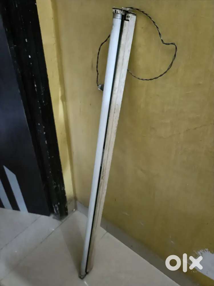 Tubelight in working condition
