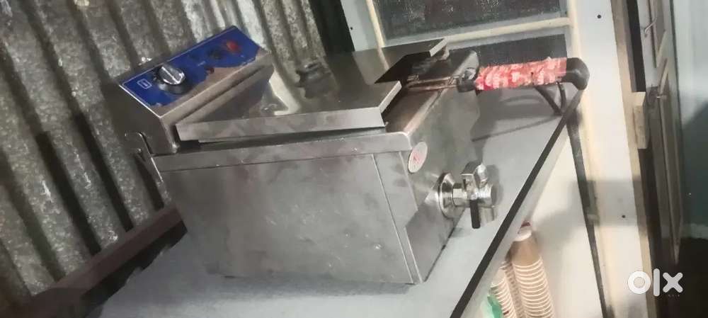 12 Ltr serving frier very good condition it's running condition