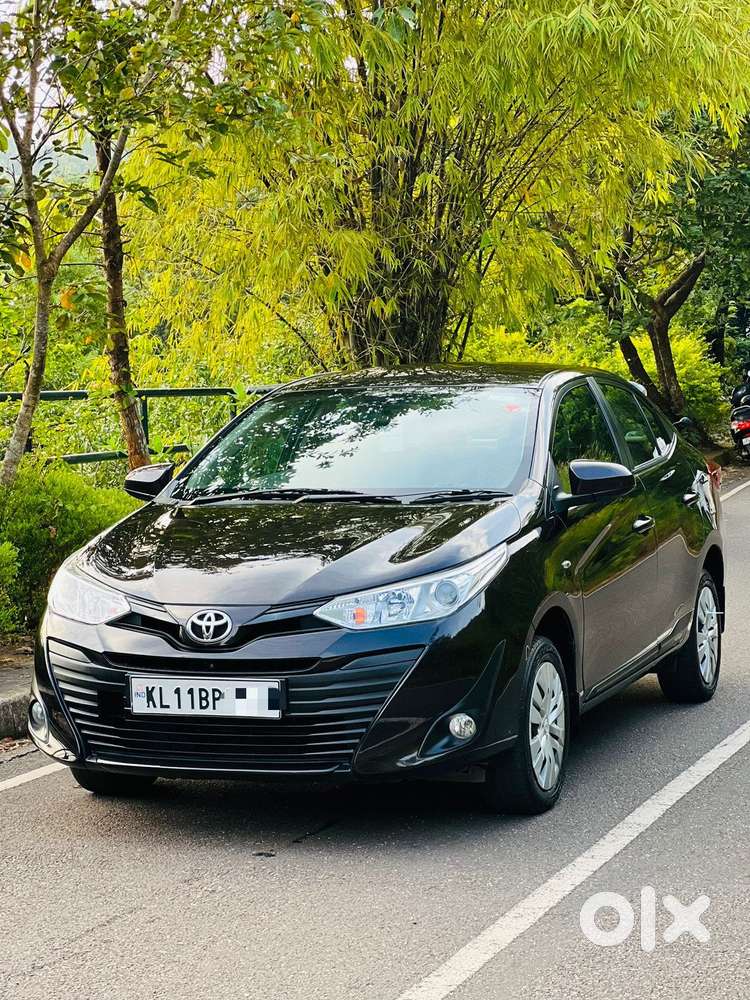 Toyota Yaris J CVT, 2019, Petrol