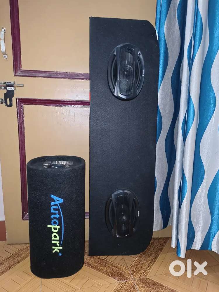 Brand new basstube and younker speakers