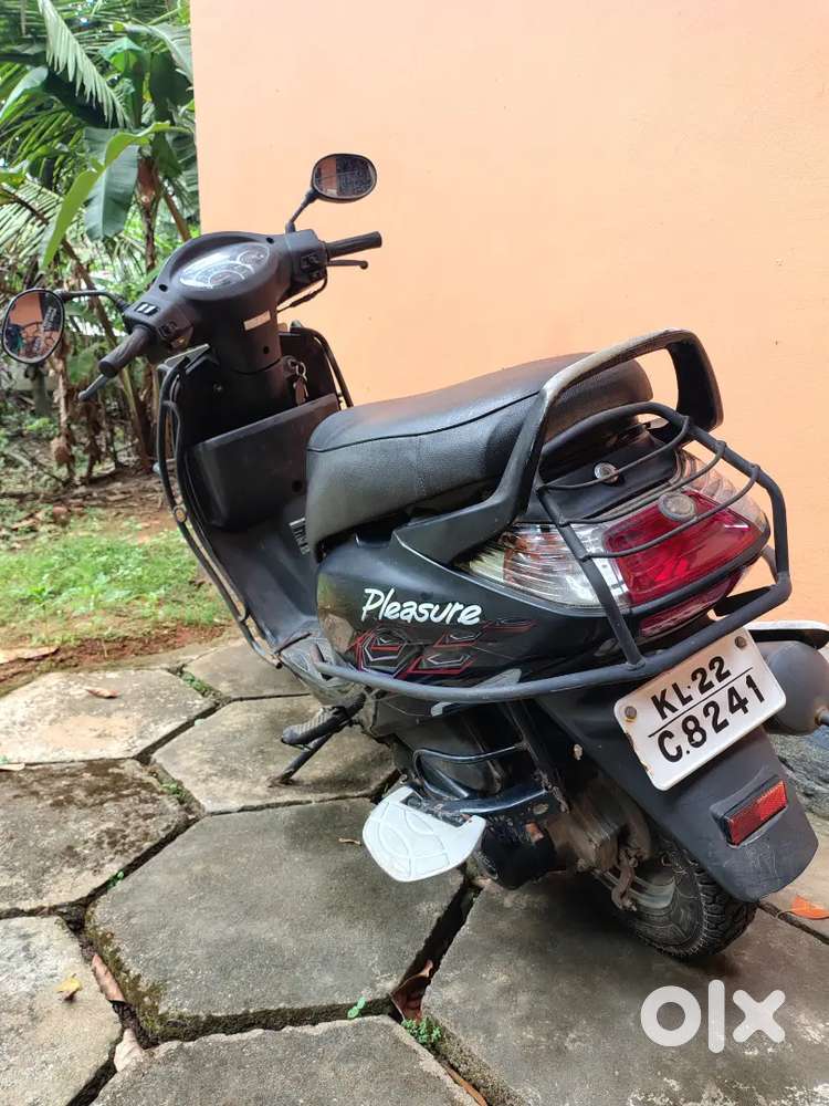 Hero pleasure 2011 model 18000