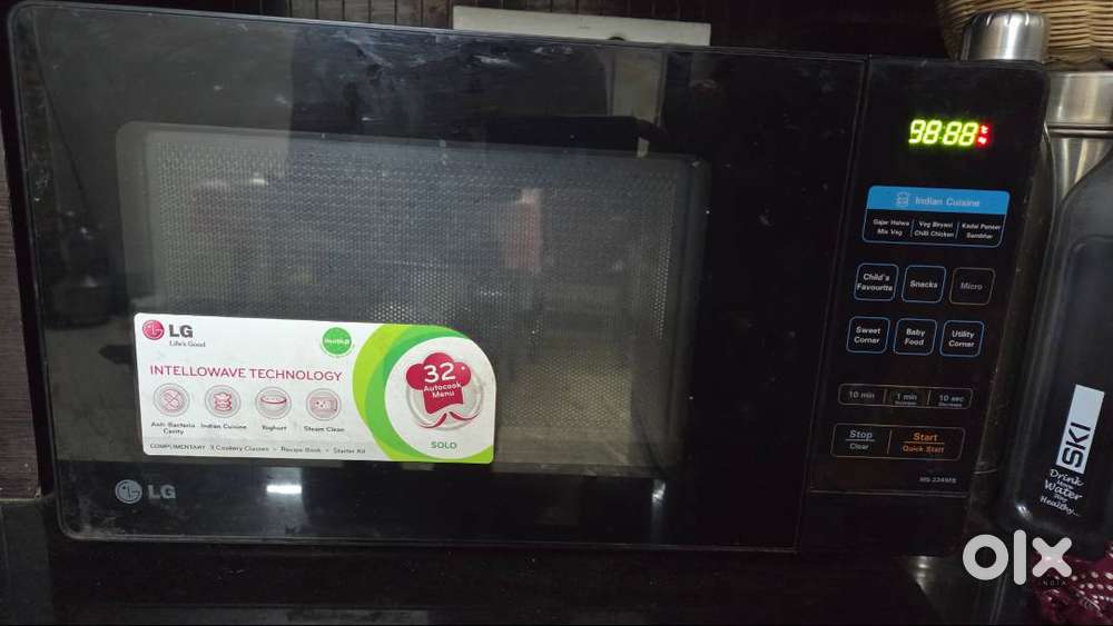 LG oven for sale 5 yrs
