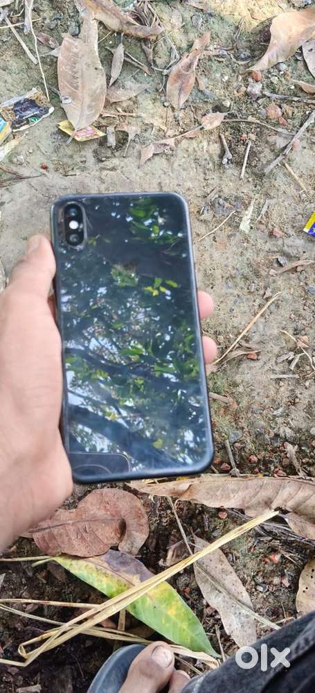 I phone xs 256 storge new good