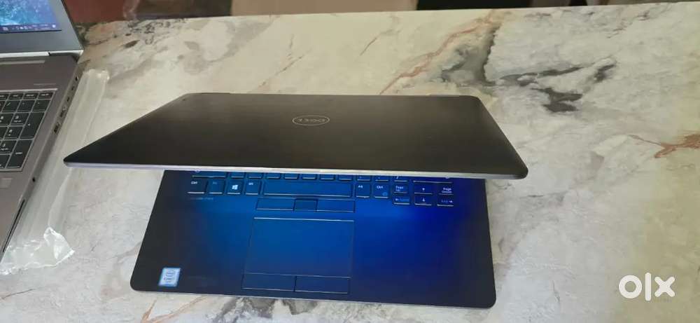 Laptops Hp  Dell lenove Acer ASUS