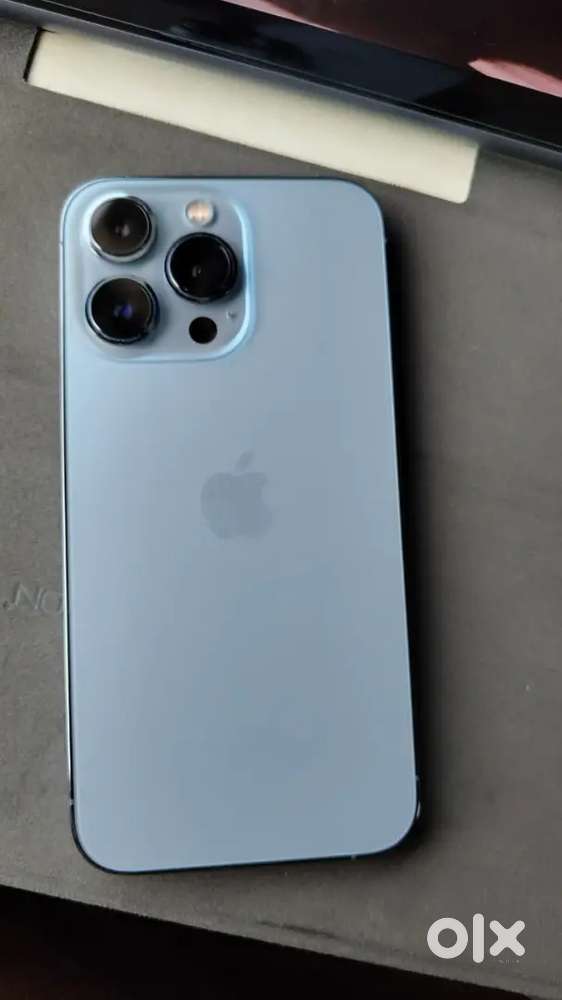 iPhone 13pro sierra blue