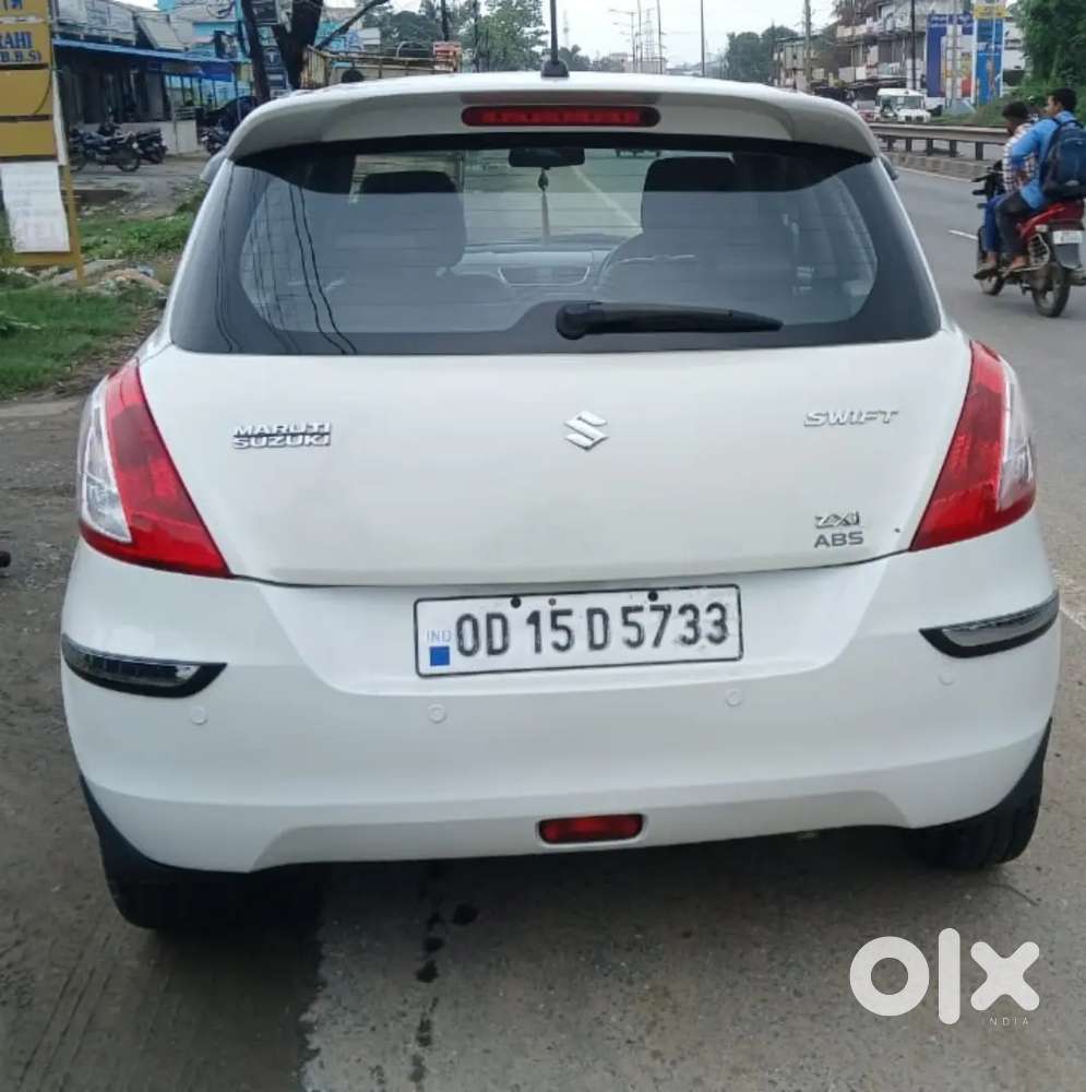 Maruti Suzuki Swift 2015 Petrol 98000 Km Driven