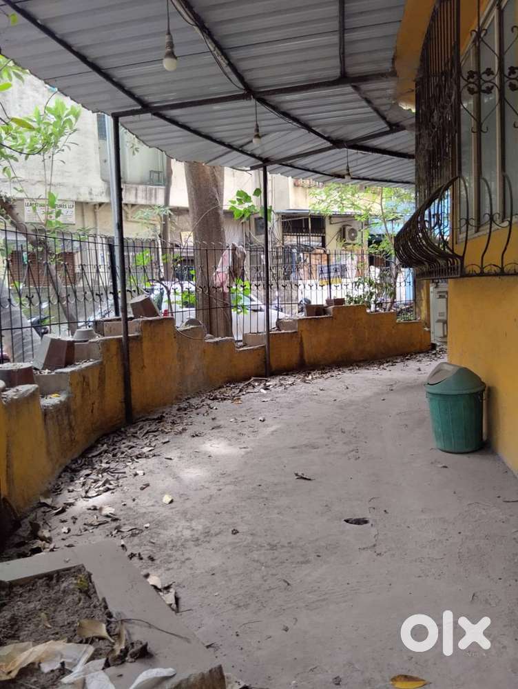 Row House for a Design Studio