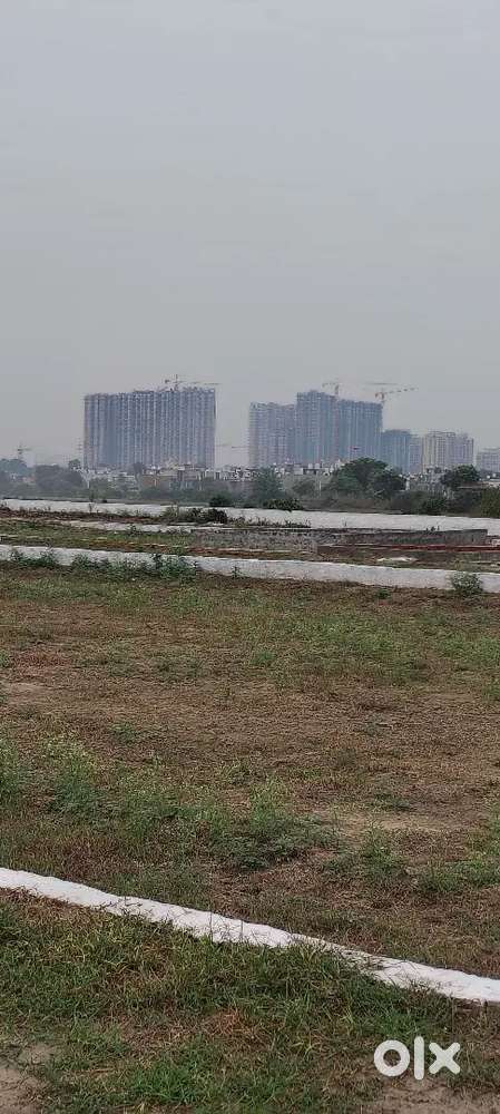 On road plot 70% loan ke sath