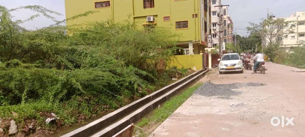 Vijayawada, Kanuru in a 1000sq.yards  commercial open plot for Sale.