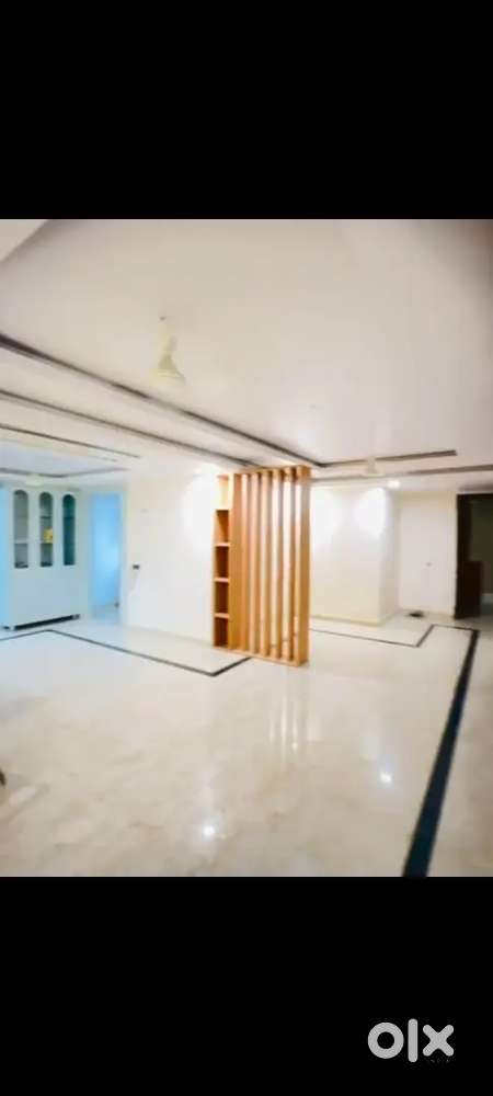 4bhk (3bhk+servant) luxury flat MI rustle court gomti nagar vistar Lko