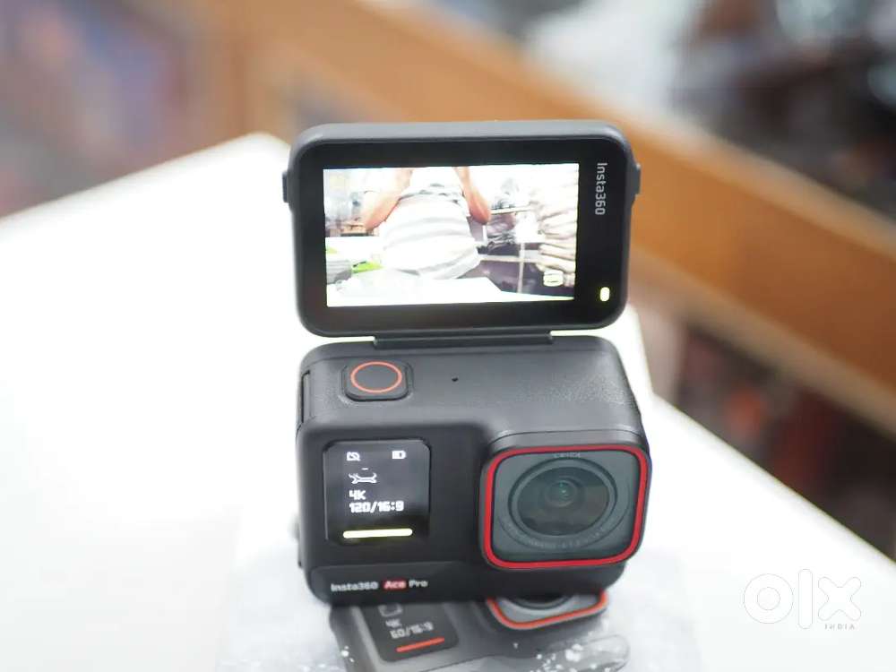 Insta 360 ace pro action camera 25 days old
