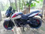 Pulsar 150 vs6 moon white colour