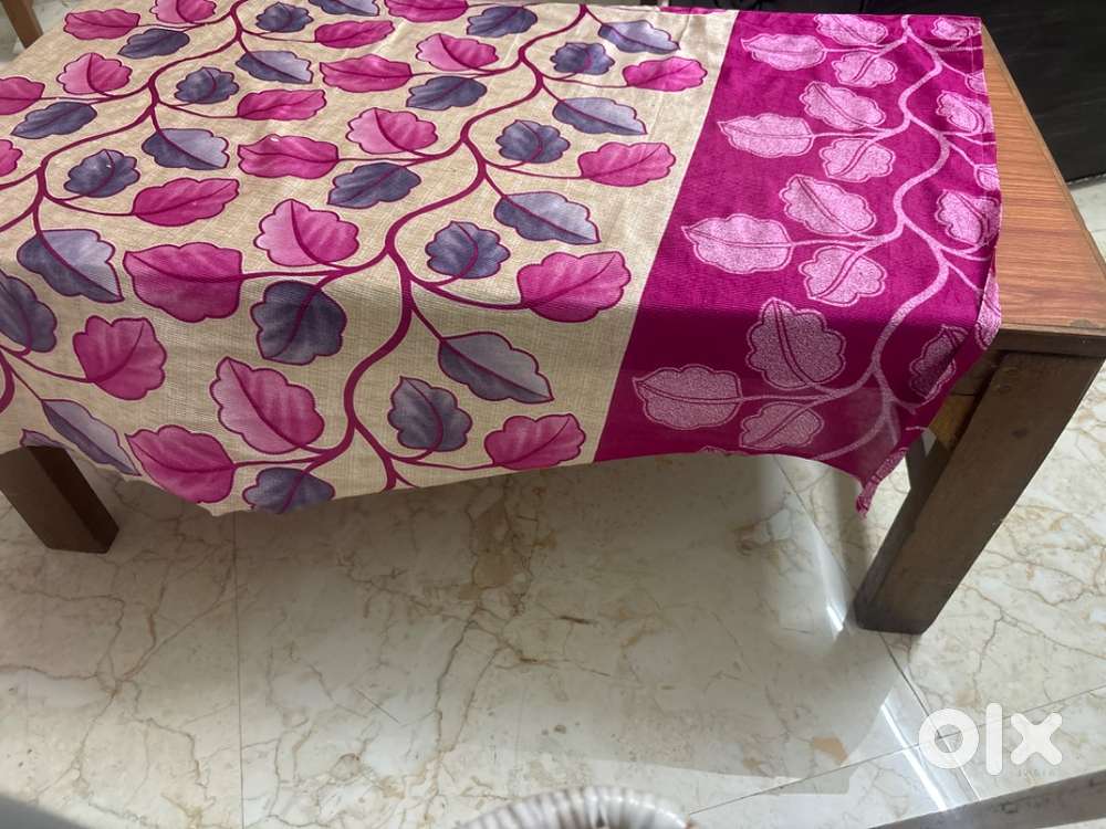 Peg table for dinner and bed room