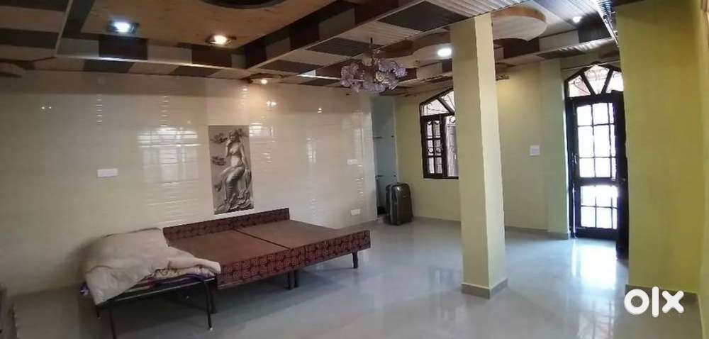 1 Room Set for Rent in Solan, Near Hari Mandir