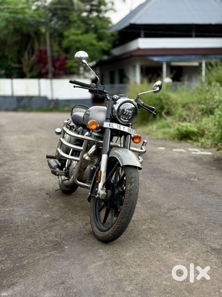 Classic 350 Bs6 duel channel ABS with alloy wheels