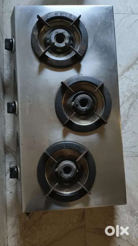 Three burner Gas stove