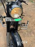 Brand new rear tyre, additional fog lamp, backrest and phone charger
