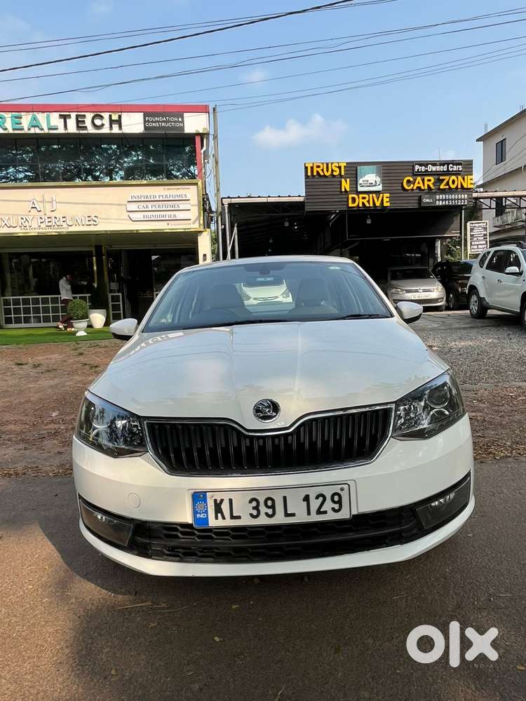 Skoda Rapid 1.6 MPI Style, 2017, Petrol