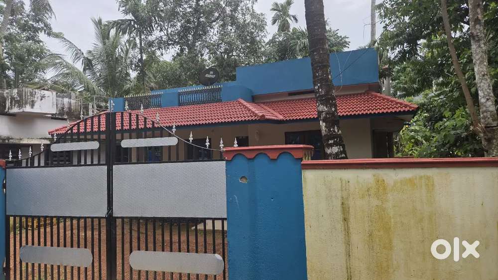 House near Cherthala railway station 2 km 2 BHK30 ലക്ഷം