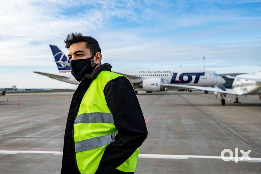 CUSTOMER SERVICE EXECUTIVE