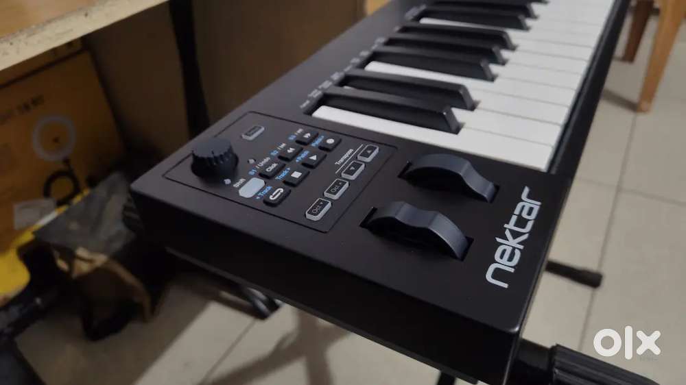 Nektar impact midi keyboard 49 key