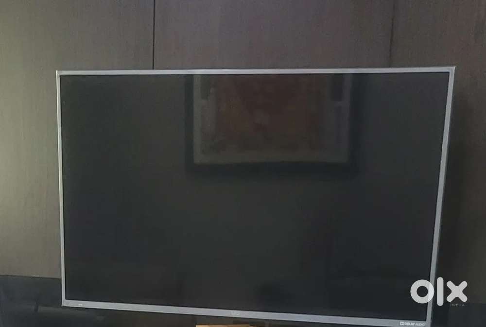 43 inch VU SMART TV IN IMMACULATE  CONDITION