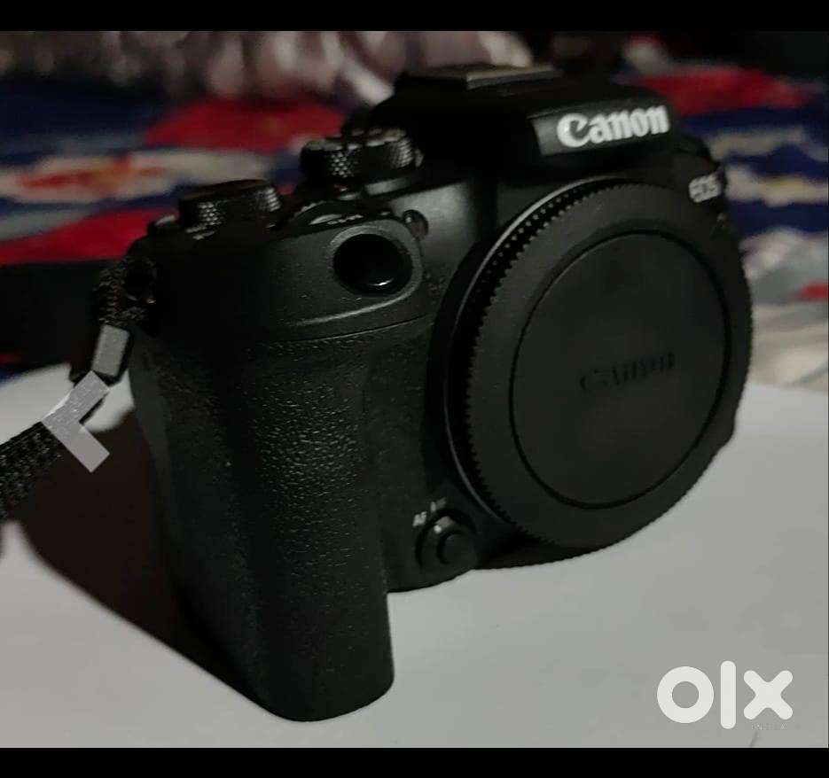canon r10 and 18 to 150 lens
