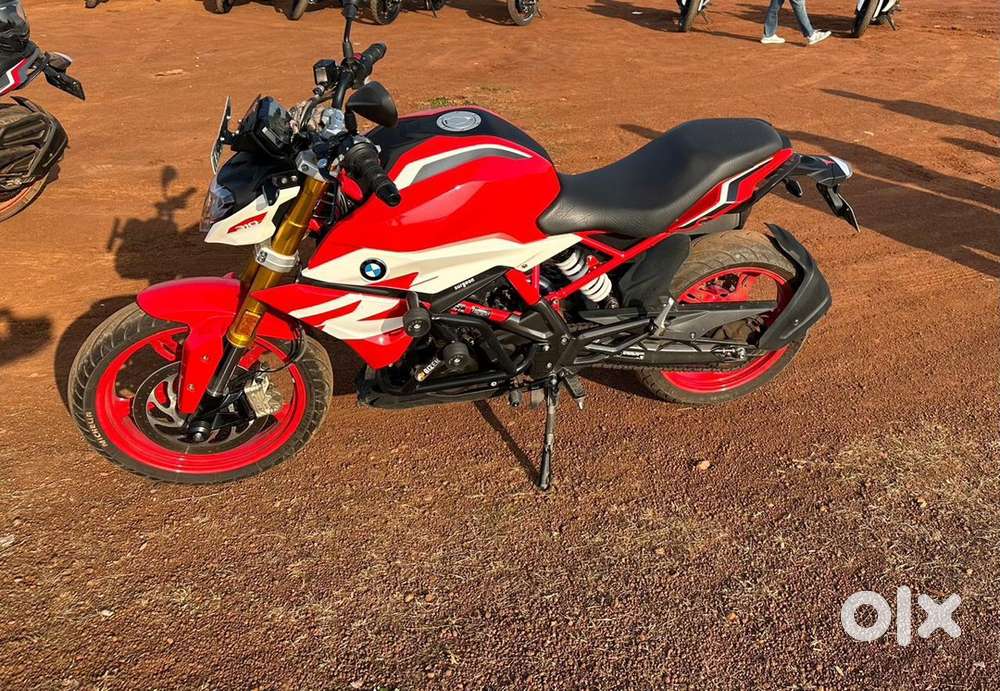 Red colour brand new BMW G 310 R