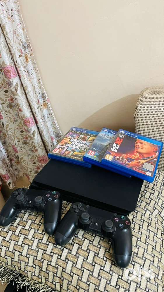 Playstation 4 Slim
